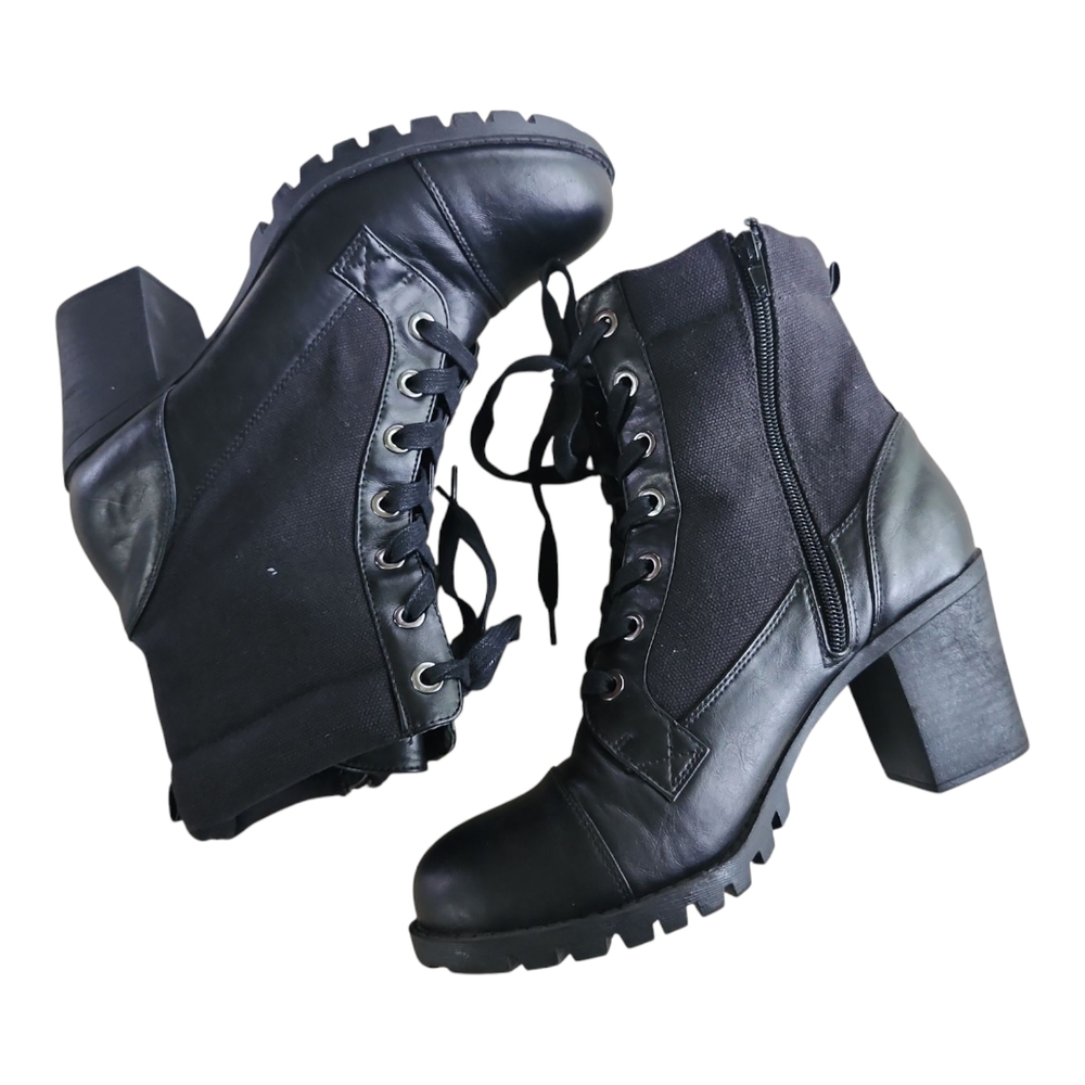 XOXO Black Lace-Up Heeled Combat Boots Size 10 Chunky Heel Ankle Booties - Picture 5 of 9